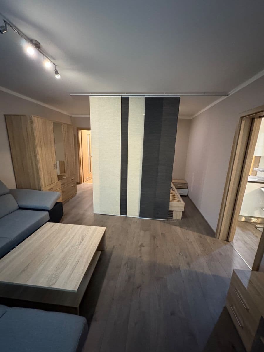 Prenájom bytu 2-izbový 50 m², Na Vlnovce, Ústí nad Labem, Ústecký kraj Prenájom bytu 2-izbový 50 m², Na Vlnovce, Ústí nad Labem, Ústecký kraj