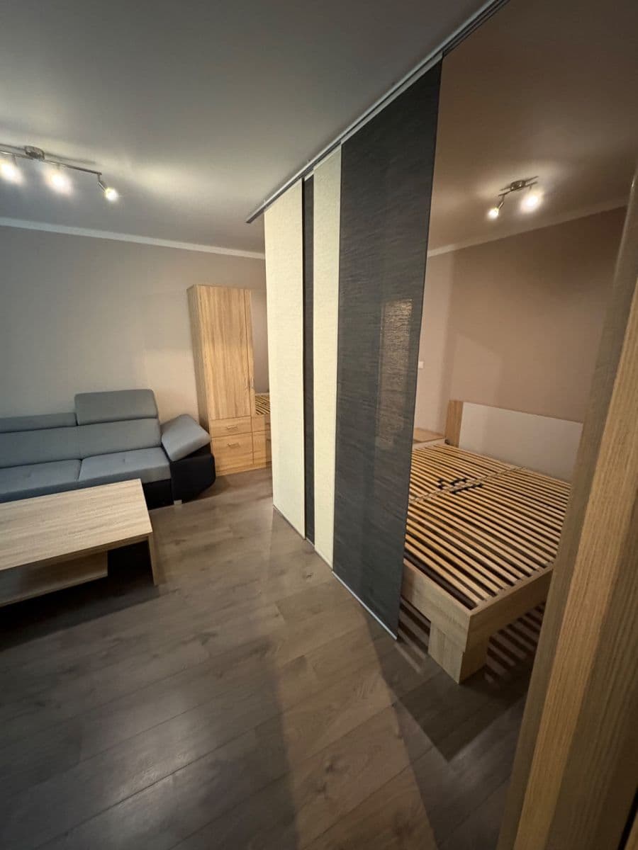 Prenájom bytu 2-izbový 50 m², Na Vlnovce, Ústí nad Labem, Ústecký kraj Prenájom bytu 2-izbový 50 m², Na Vlnovce, Ústí nad Labem, Ústecký kraj