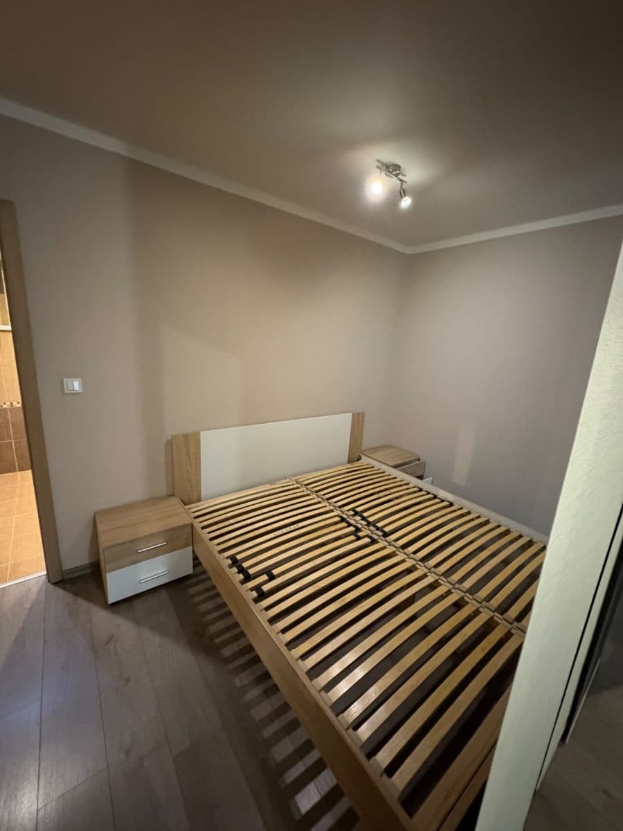 Prenájom bytu 2-izbový 50 m², Na Vlnovce, Ústí nad Labem, Ústecký kraj Prenájom bytu 2-izbový 50 m², Na Vlnovce, Ústí nad Labem, Ústecký kraj