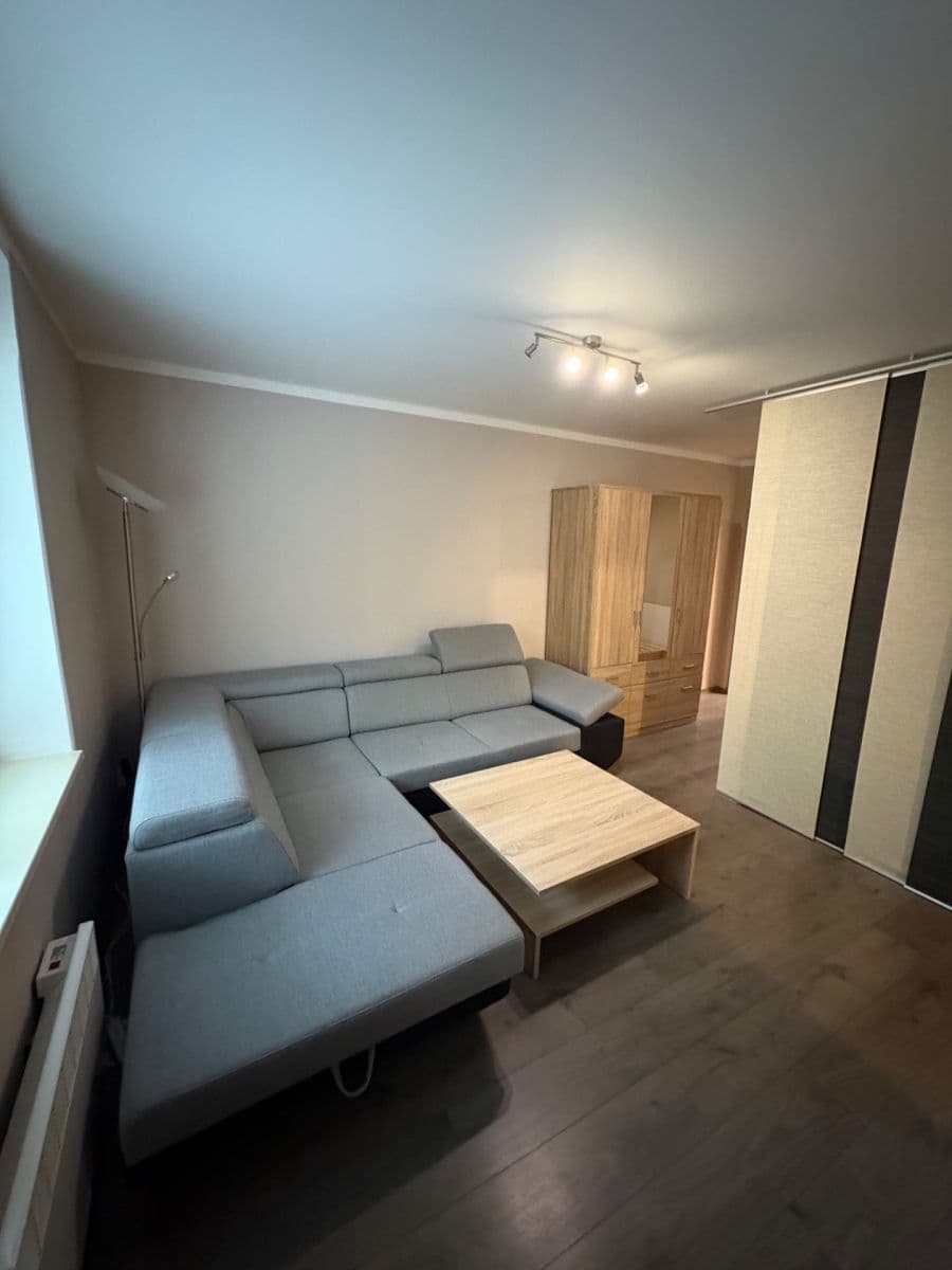 Prenájom bytu 2-izbový 50 m², Na Vlnovce, Ústí nad Labem, Ústecký kraj Prenájom bytu 2-izbový 50 m², Na Vlnovce, Ústí nad Labem, Ústecký kraj