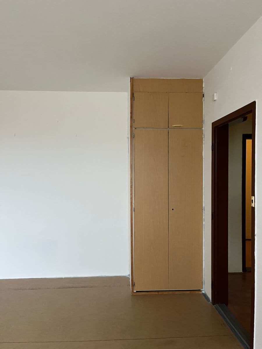 Prenájom bytu 1-izbový 40 m², Dvořákova, Děčín, Ústecký kraj Prenájom bytu 1-izbový 40 m², Dvořákova, Děčín, Ústecký kraj