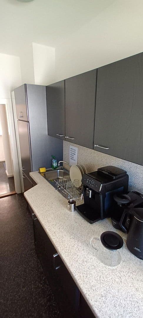 Prenájom kancelárie 38 m², Nürnberg, Bavorsko Prenájom kancelárie 38 m², Nürnberg, Bavorsko