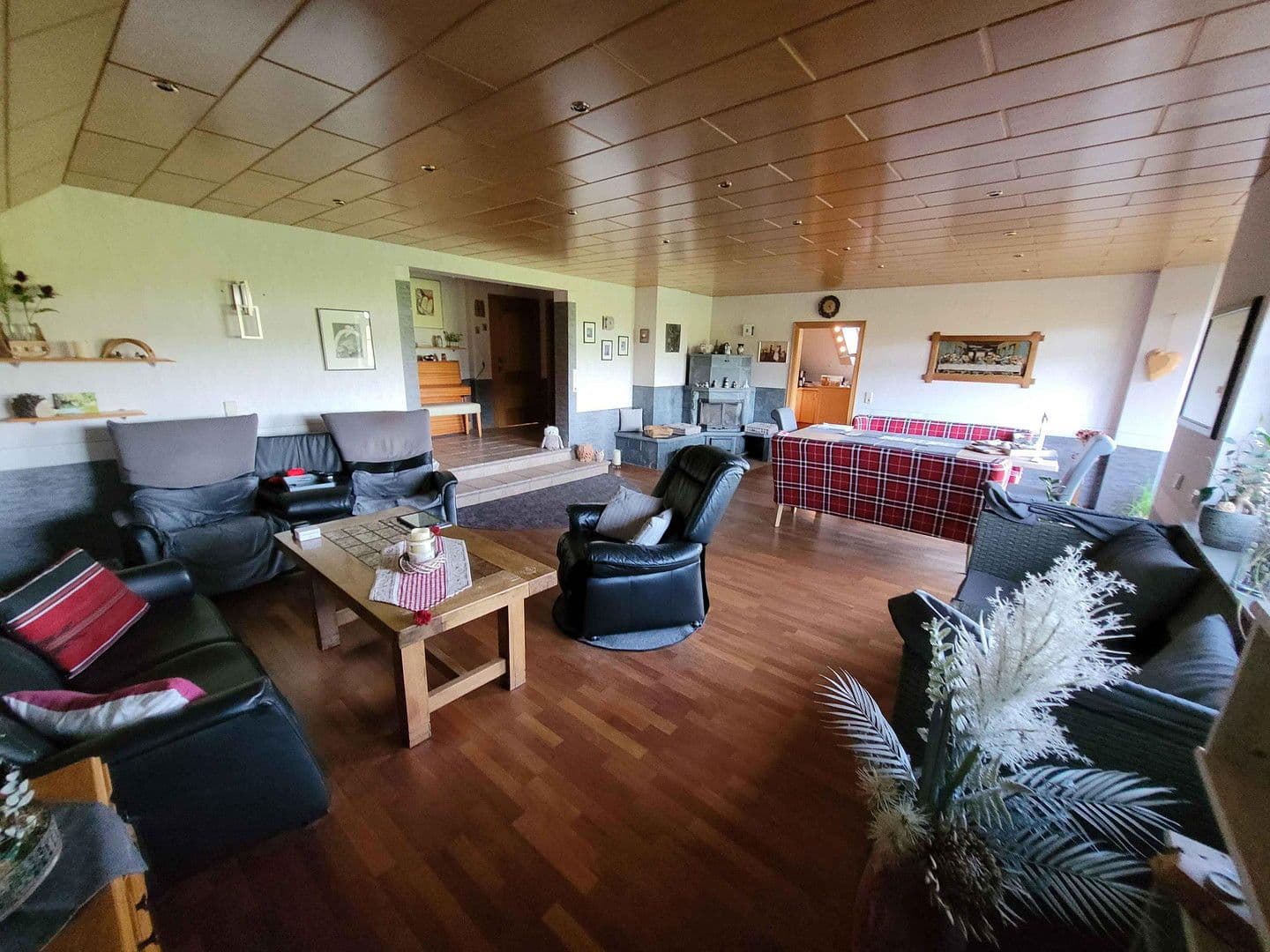 Predaj domu 311 m², pozemek 658 m², Kiebitzweg 12, Cottbus, Brandenbursko Predaj domu 311 m², pozemek 658 m², Kiebitzweg 12, Cottbus, Brandenbursko