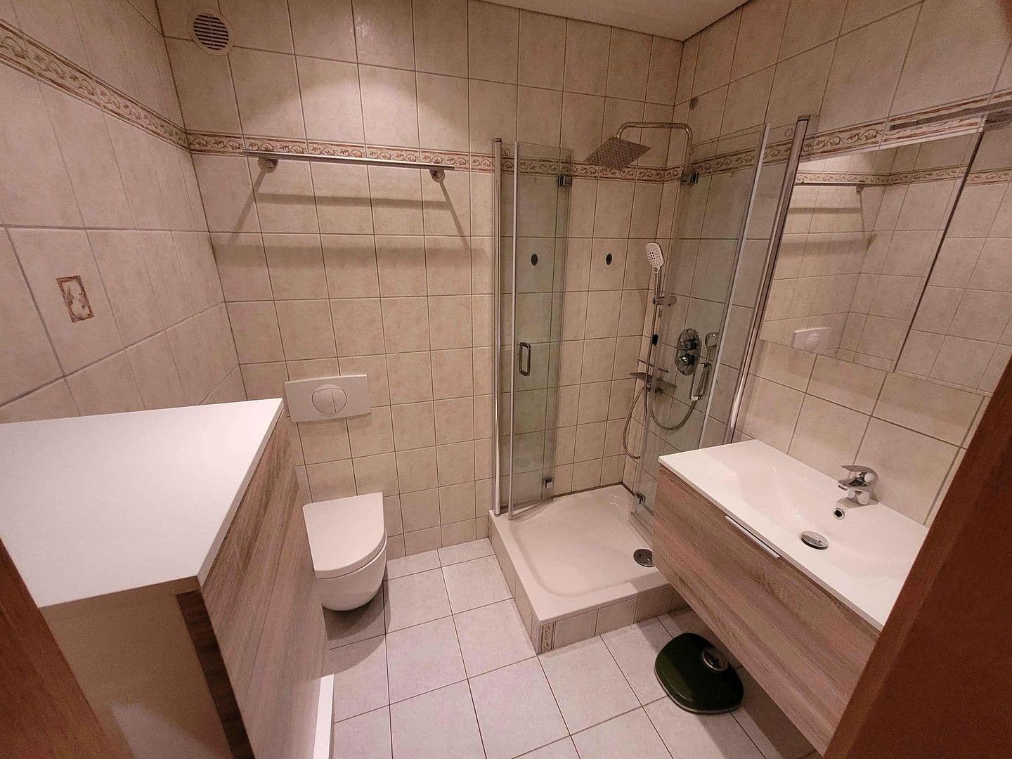 Predaj domu 311 m², pozemek 658 m², Kiebitzweg 12, Cottbus, Brandenbursko Predaj domu 311 m², pozemek 658 m², Kiebitzweg 12, Cottbus, Brandenbursko