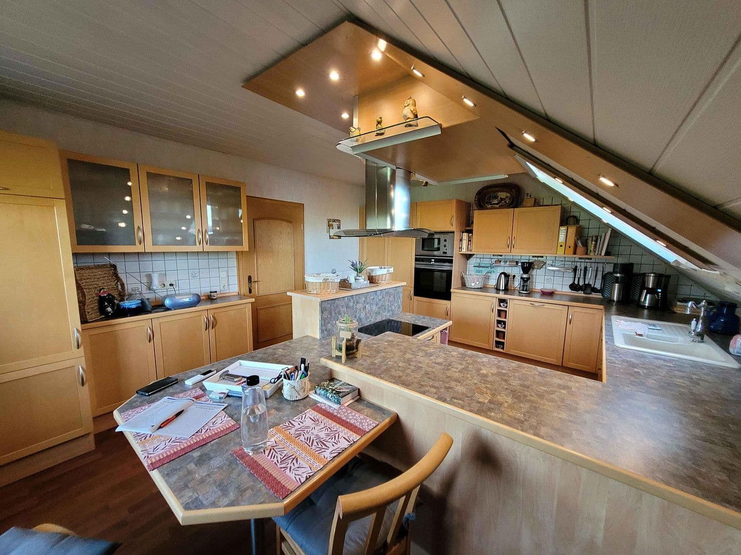 Predaj domu 311 m², pozemek 658 m², Kiebitzweg 12, Cottbus, Brandenbursko Predaj domu 311 m², pozemek 658 m², Kiebitzweg 12, Cottbus, Brandenbursko