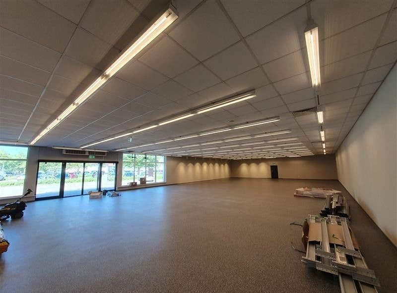 Prenájom nebytového priestoru 562 m², Rudolf-Diesel-Straße 4, Freising, Bavorsko Prenájom nebytového priestoru 562 m², Rudolf-Diesel-Straße 4, Freising, Bavorsko