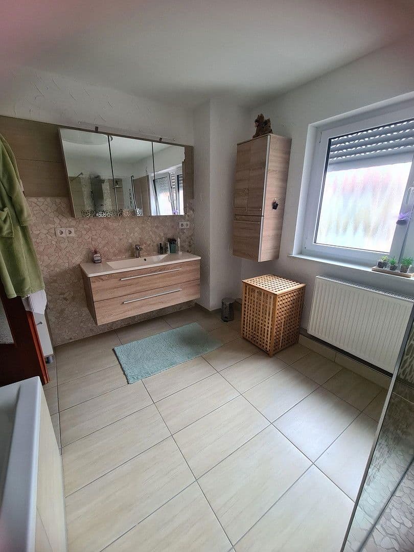 Predaj domu 170 m², pozemek 623 m², Böhmenkirch, Bádensko-Wurttembersko Predaj domu 170 m², pozemek 623 m², Böhmenkirch, Bádensko-Wurttembersko