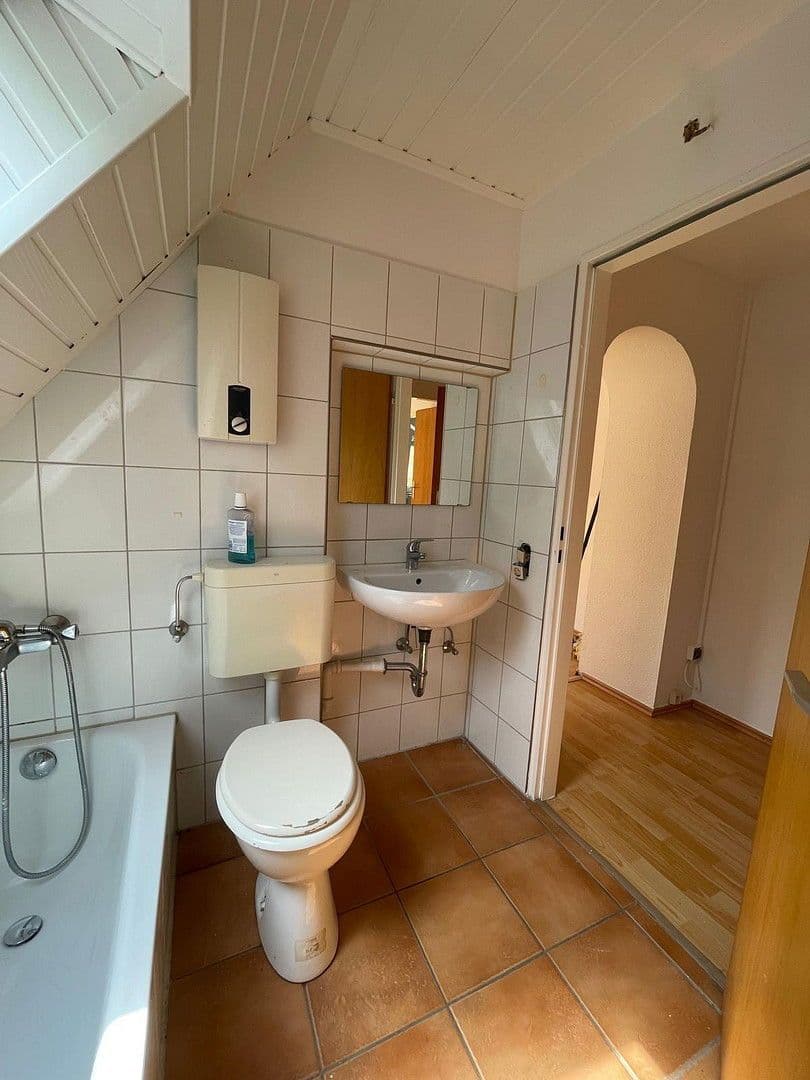 Prenájom bytu 3-izbový 50 m², In der Wüste 39, Leverkusen, Severné Porýnie - Westfálsko Prenájom bytu 3-izbový 50 m², In der Wüste 39, Leverkusen, Severné Porýnie - Westfálsko