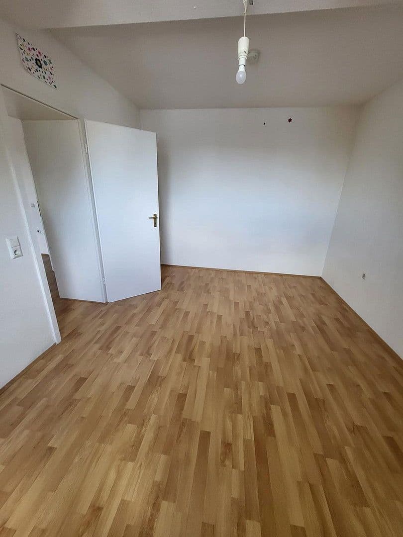 Prenájom bytu 4-izbový 115 m², Von Oven Str. 4, Gelsenkirchen, Severné Porýnie - Westfálsko Prenájom bytu 4-izbový 115 m², Von Oven Str. 4, Gelsenkirchen, Severné Porýnie - Westfálsko