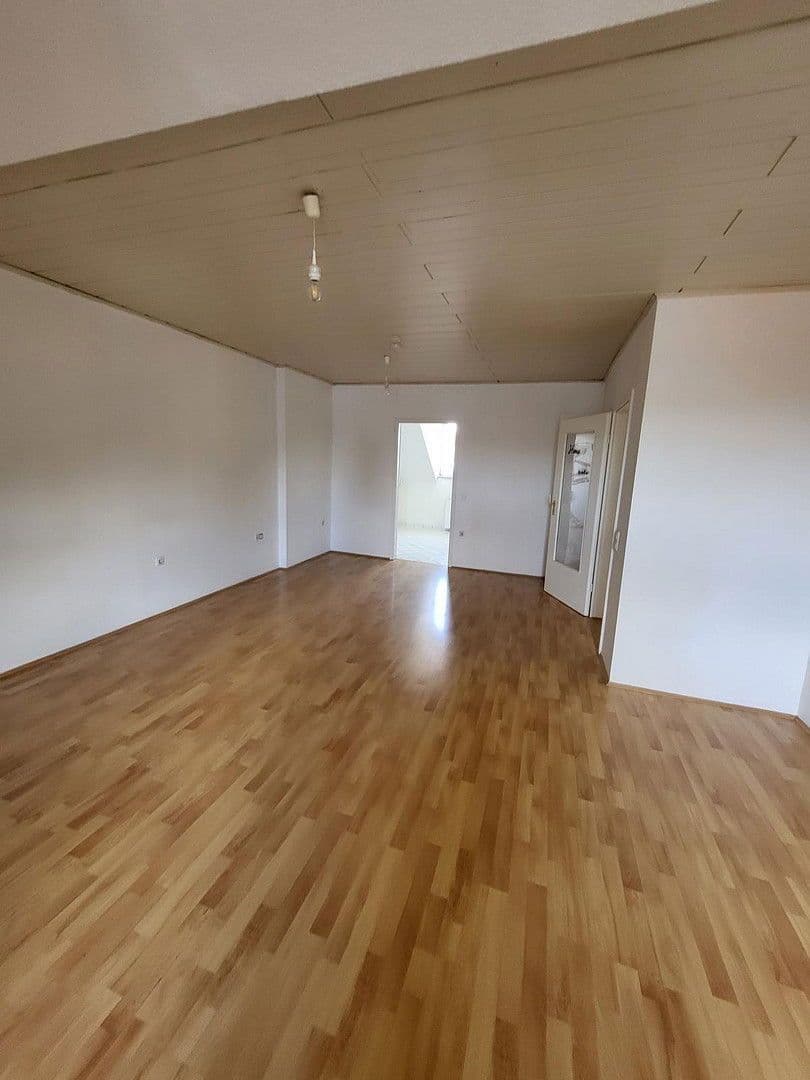 Prenájom bytu 4-izbový 115 m², Von Oven Str. 4, Gelsenkirchen, Severné Porýnie - Westfálsko Prenájom bytu 4-izbový 115 m², Von Oven Str. 4, Gelsenkirchen, Severné Porýnie - Westfálsko