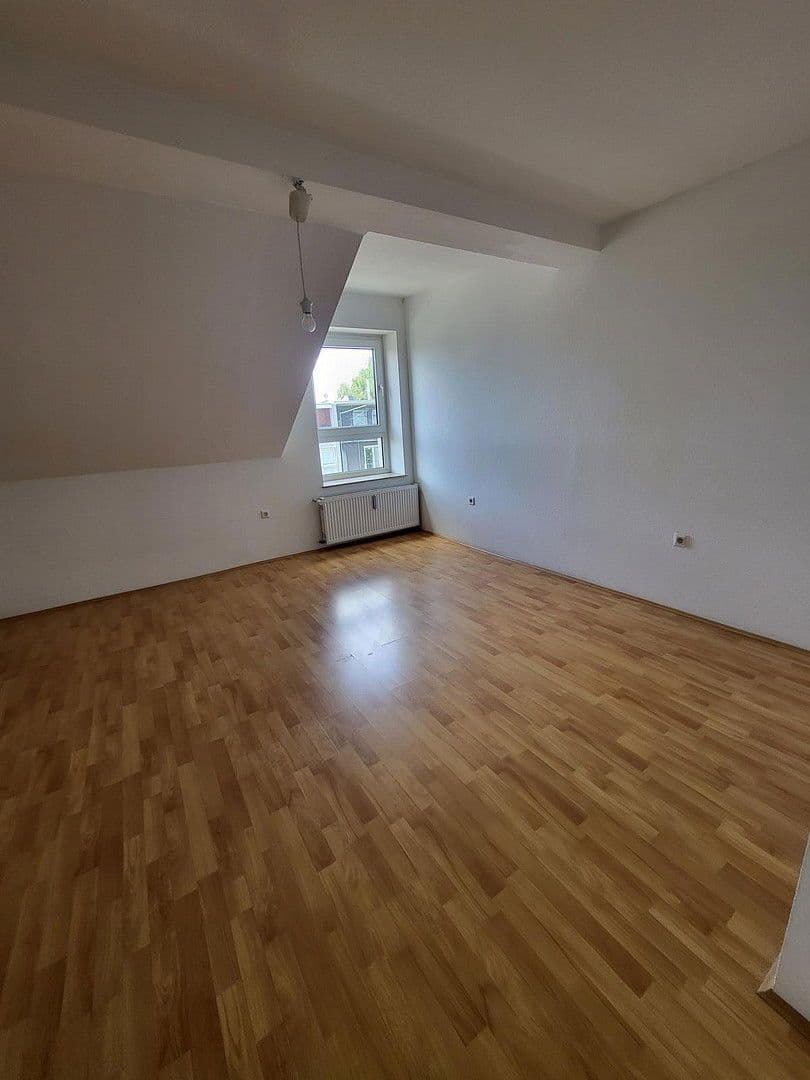 Prenájom bytu 4-izbový 115 m², Von Oven Str. 4, Gelsenkirchen, Severné Porýnie - Westfálsko Prenájom bytu 4-izbový 115 m², Von Oven Str. 4, Gelsenkirchen, Severné Porýnie - Westfálsko