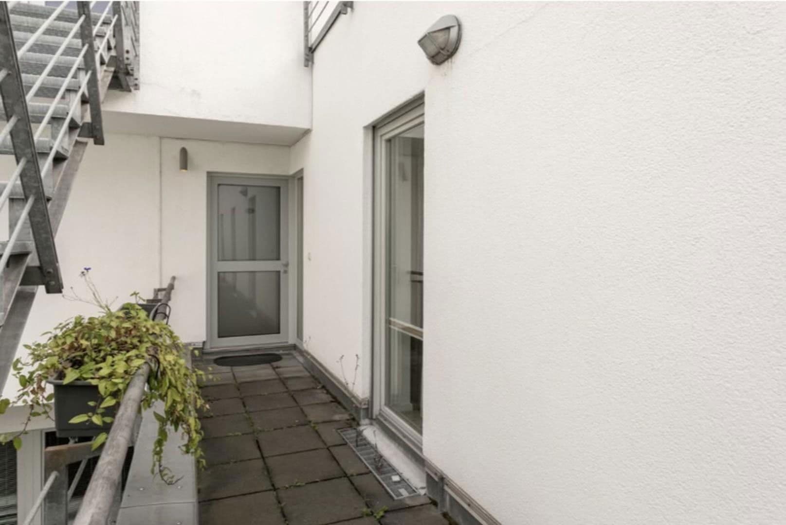 Prenájom bytu 1-izbový 40 m², Weyerstraße 54, Köln, Severné Porýnie - Westfálsko Prenájom bytu 1-izbový 40 m², Weyerstraße 54, Köln, Severné Porýnie - Westfálsko