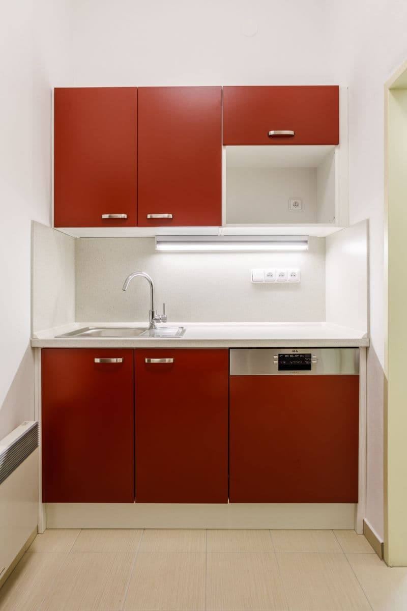 Prenájom bytu 2-izbový 103 m², Náměstí Přemysla Otakara Ⅱ., České Budějovice, Jihočeský kraj Prenájom bytu 2-izbový 103 m², Náměstí Přemysla Otakara Ⅱ., České Budějovice, Jihočeský kraj