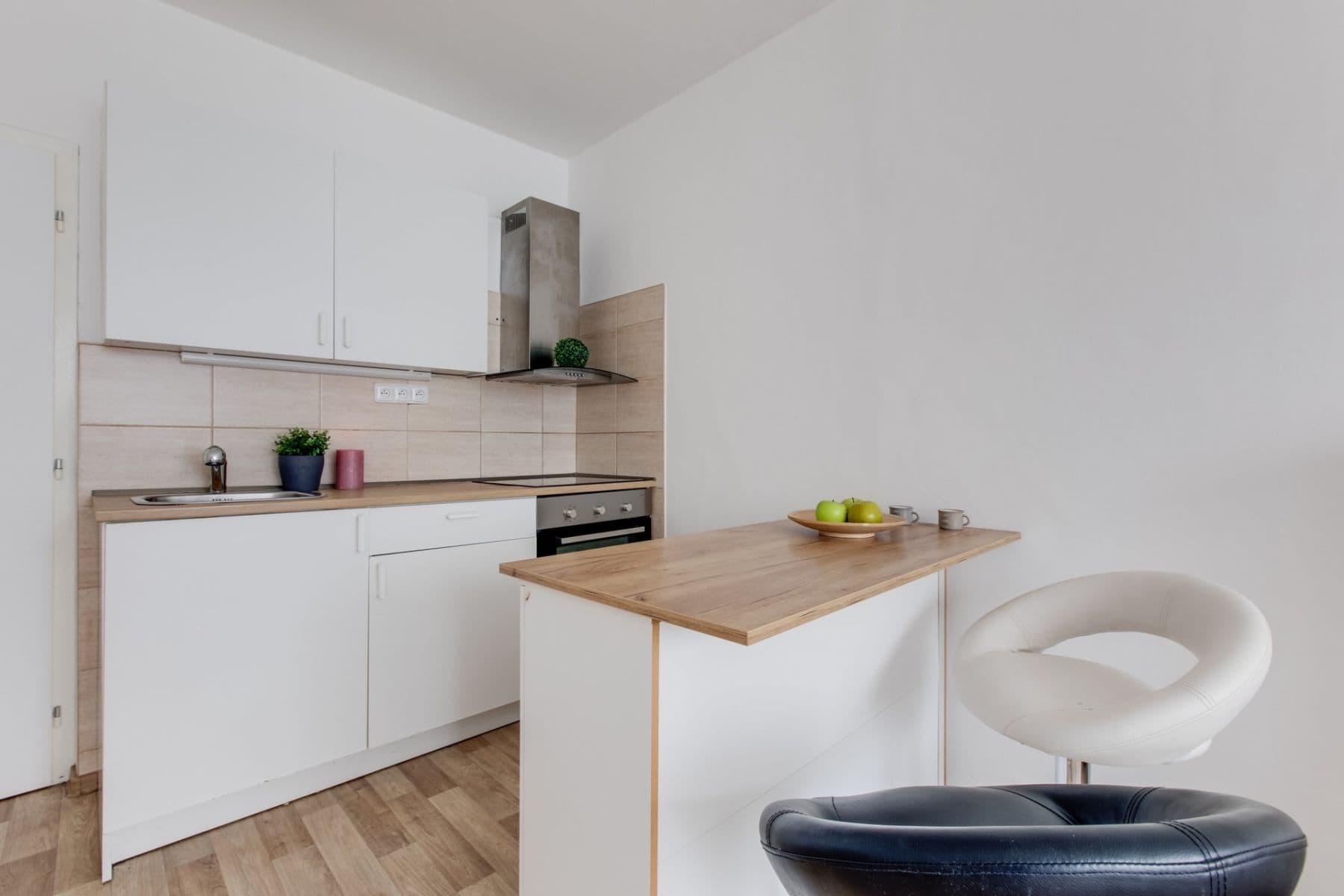 Prenájom bytu 2-izbový 41 m², Pod Lysinami, Praha, Praha Prenájom bytu 2-izbový 41 m², Pod Lysinami, Praha, Praha