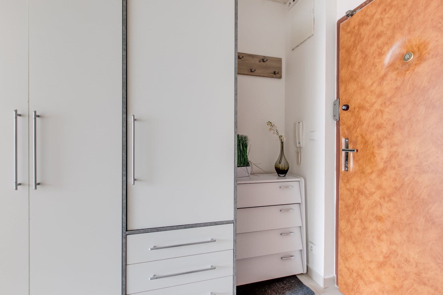 Prenájom bytu 2-izbový 41 m², Pod Lysinami, Praha, Praha Prenájom bytu 2-izbový 41 m², Pod Lysinami, Praha, Praha