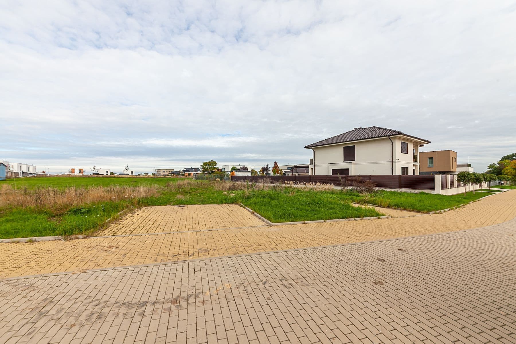 Predaj pozemku 1.078 m², Jenštejn, Středočeský kraj Predaj pozemku 1.078 m², Jenštejn, Středočeský kraj