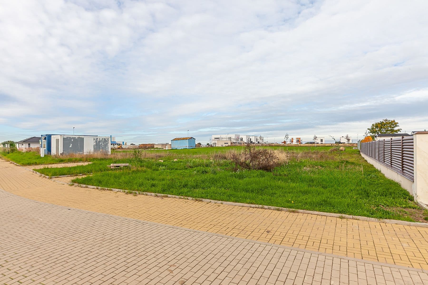 Predaj pozemku 1.078 m², Jenštejn, Středočeský kraj Predaj pozemku 1.078 m², Jenštejn, Středočeský kraj