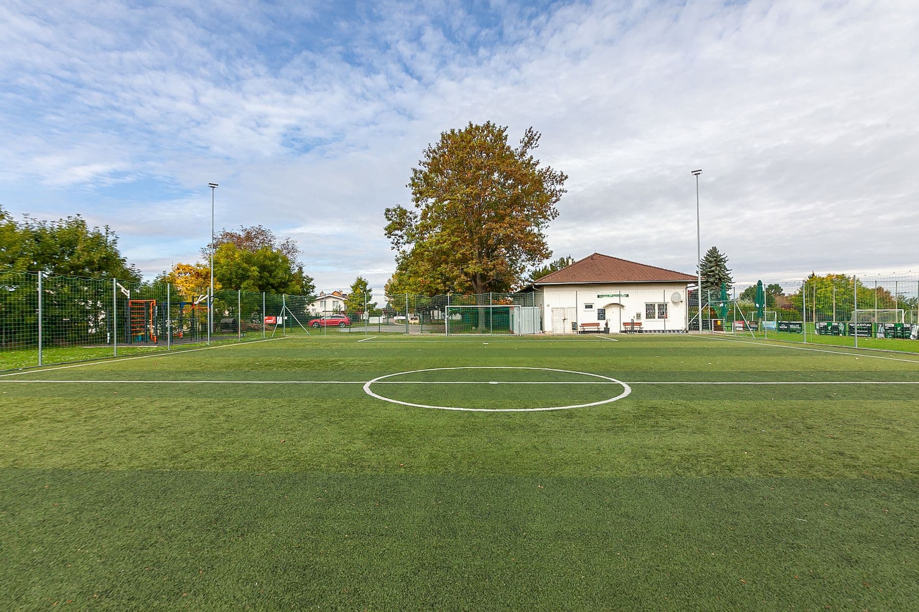 Predaj pozemku 1.078 m², Jenštejn, Středočeský kraj Predaj pozemku 1.078 m², Jenštejn, Středočeský kraj