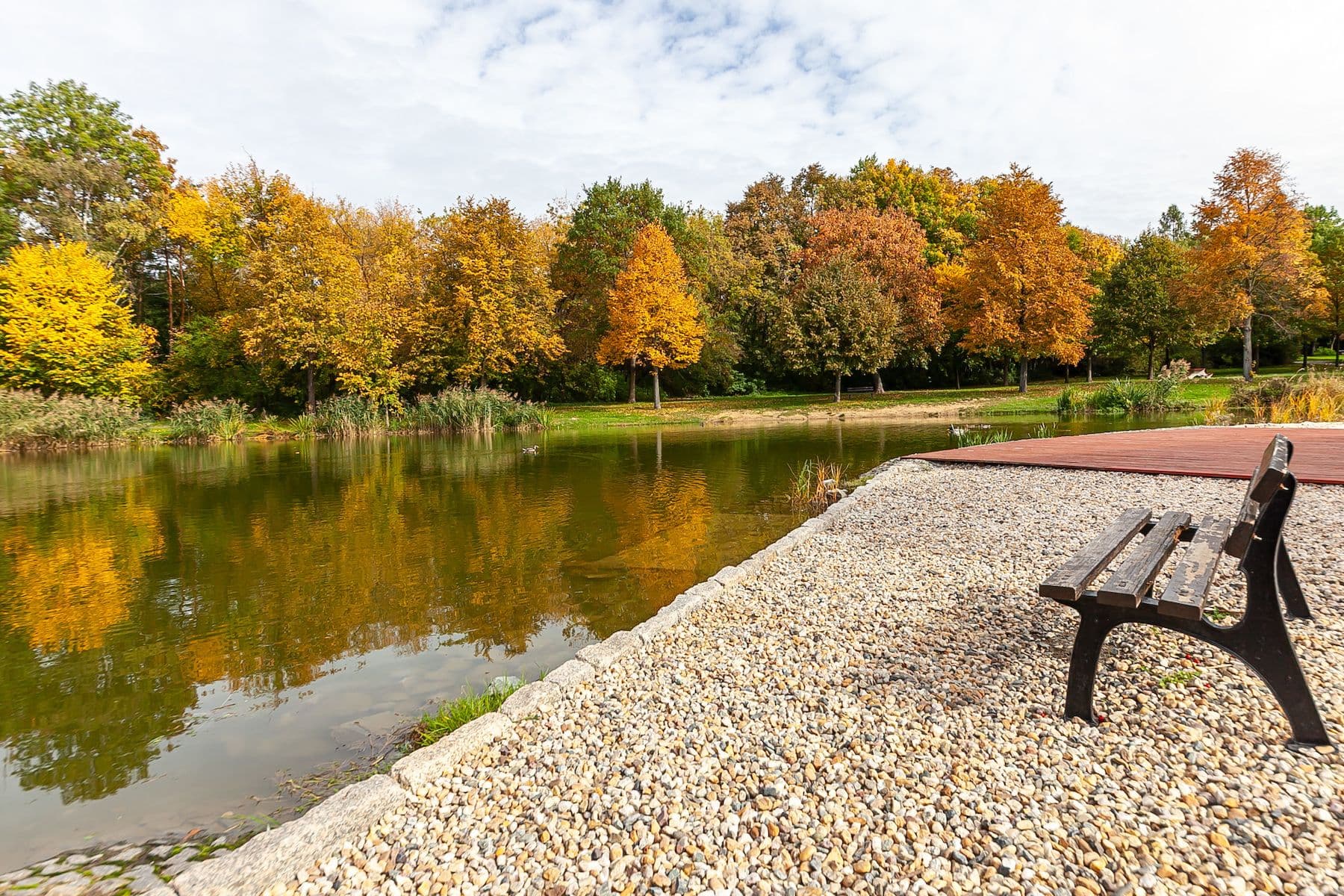 Predaj pozemku 1.078 m², Jenštejn, Středočeský kraj Predaj pozemku 1.078 m², Jenštejn, Středočeský kraj