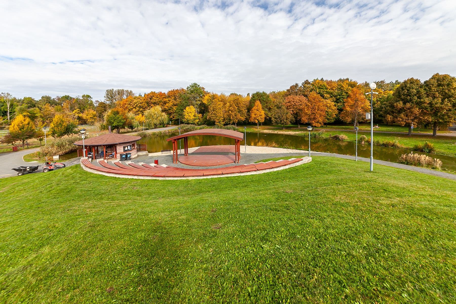 Predaj pozemku 1.078 m², Jenštejn, Středočeský kraj Predaj pozemku 1.078 m², Jenštejn, Středočeský kraj