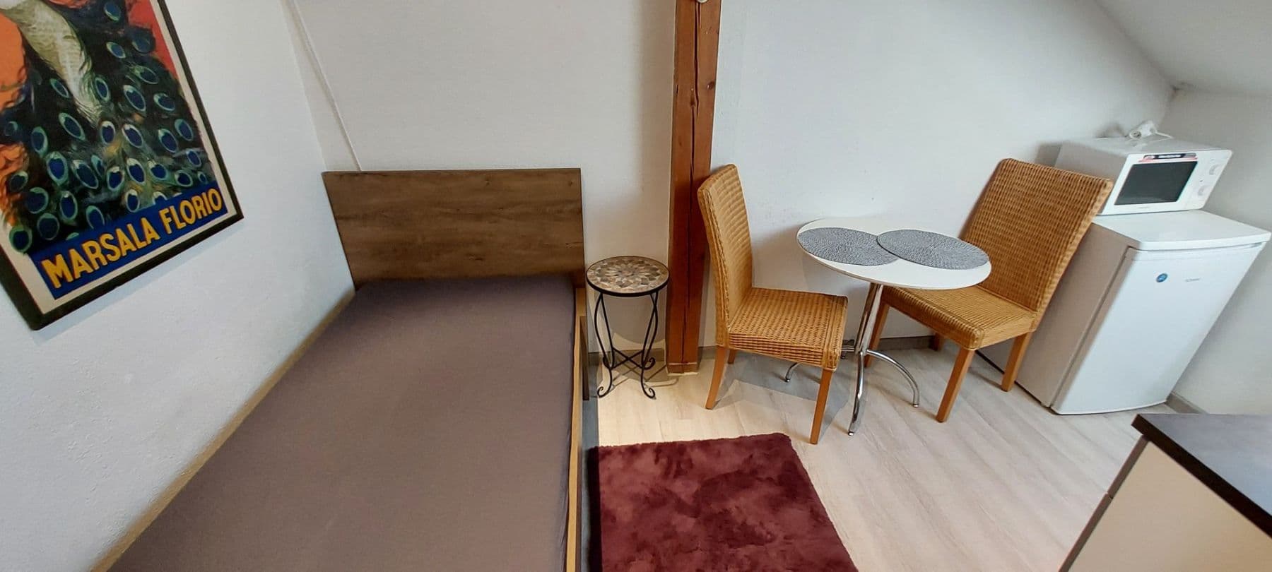 Prenájom bytu 1-izbový 20 m², Savojská, Praha, Praha Prenájom bytu 1-izbový 20 m², Savojská, Praha, Praha