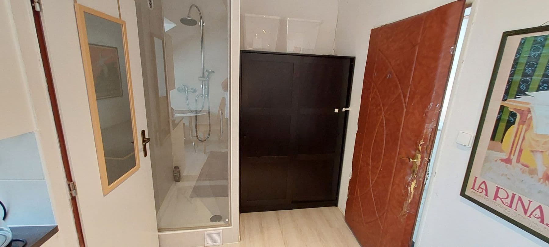 Prenájom bytu 1-izbový 20 m², Savojská, Praha, Praha Prenájom bytu 1-izbový 20 m², Savojská, Praha, Praha