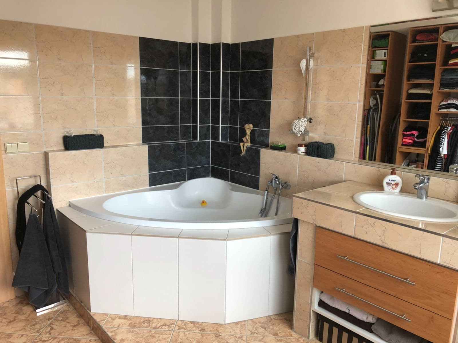 Predaj bytu 2-izbový 76 m², Zahraničního odboje, Třebíč, Kraj Vysočina Predaj bytu 2-izbový 76 m², Zahraničního odboje, Třebíč, Kraj Vysočina