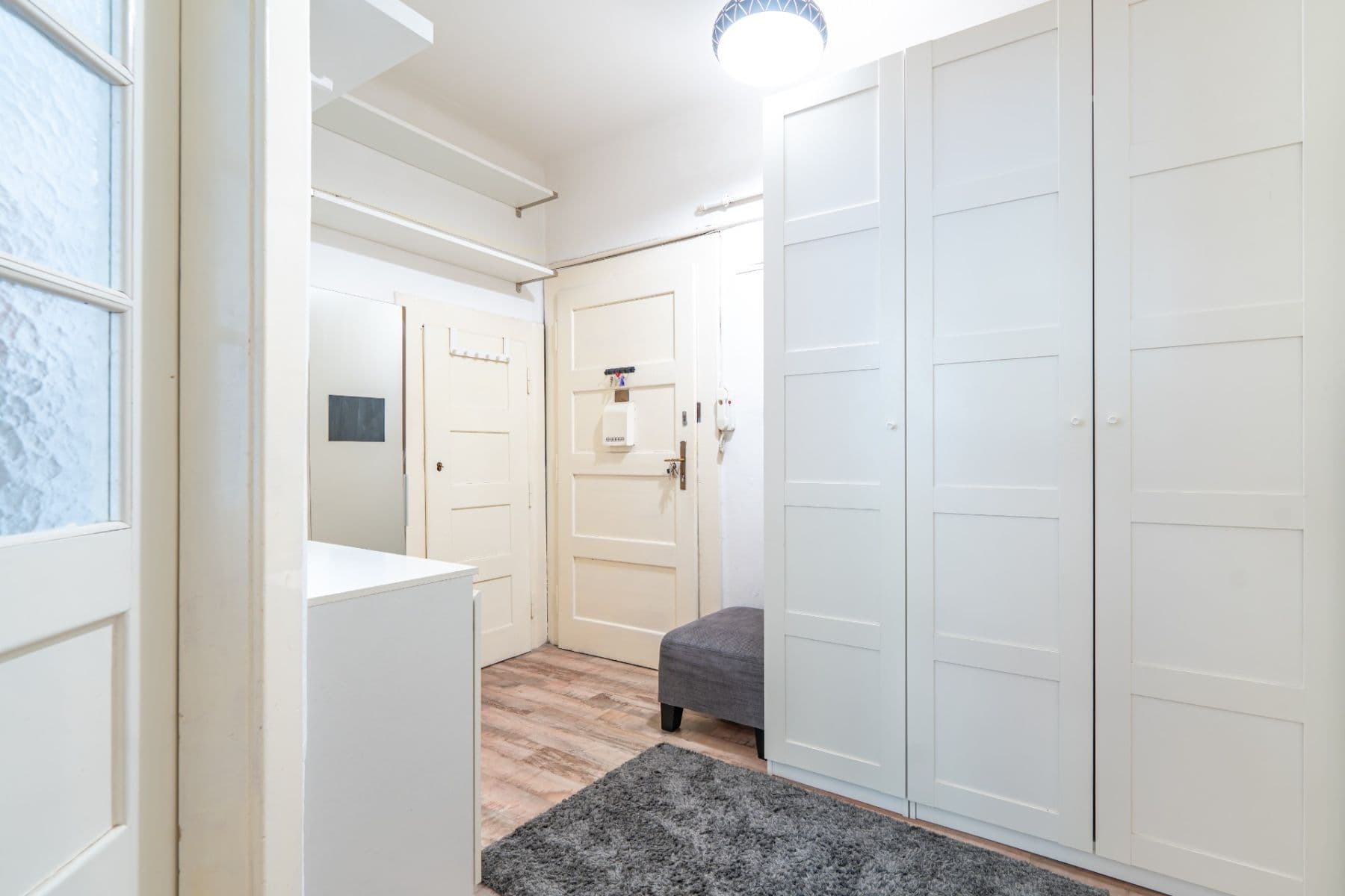Predaj bytu 2-izbový 40 m², U Plynárny, Praha, Praha Predaj bytu 2-izbový 40 m², U Plynárny, Praha, Praha