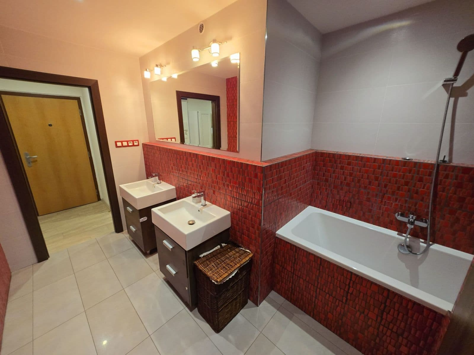 Predaj bytu 3-izbový 78 m², Lupáčova, Praha, Praha Predaj bytu 3-izbový 78 m², Lupáčova, Praha, Praha