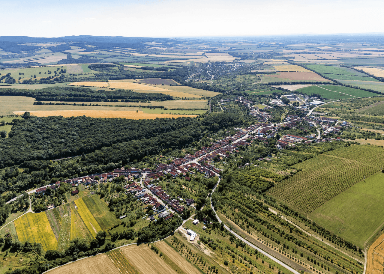 Predaj pozemku 27.670 m², Louka, Jihomoravský kraj Predaj pozemku 27.670 m², Louka, Jihomoravský kraj