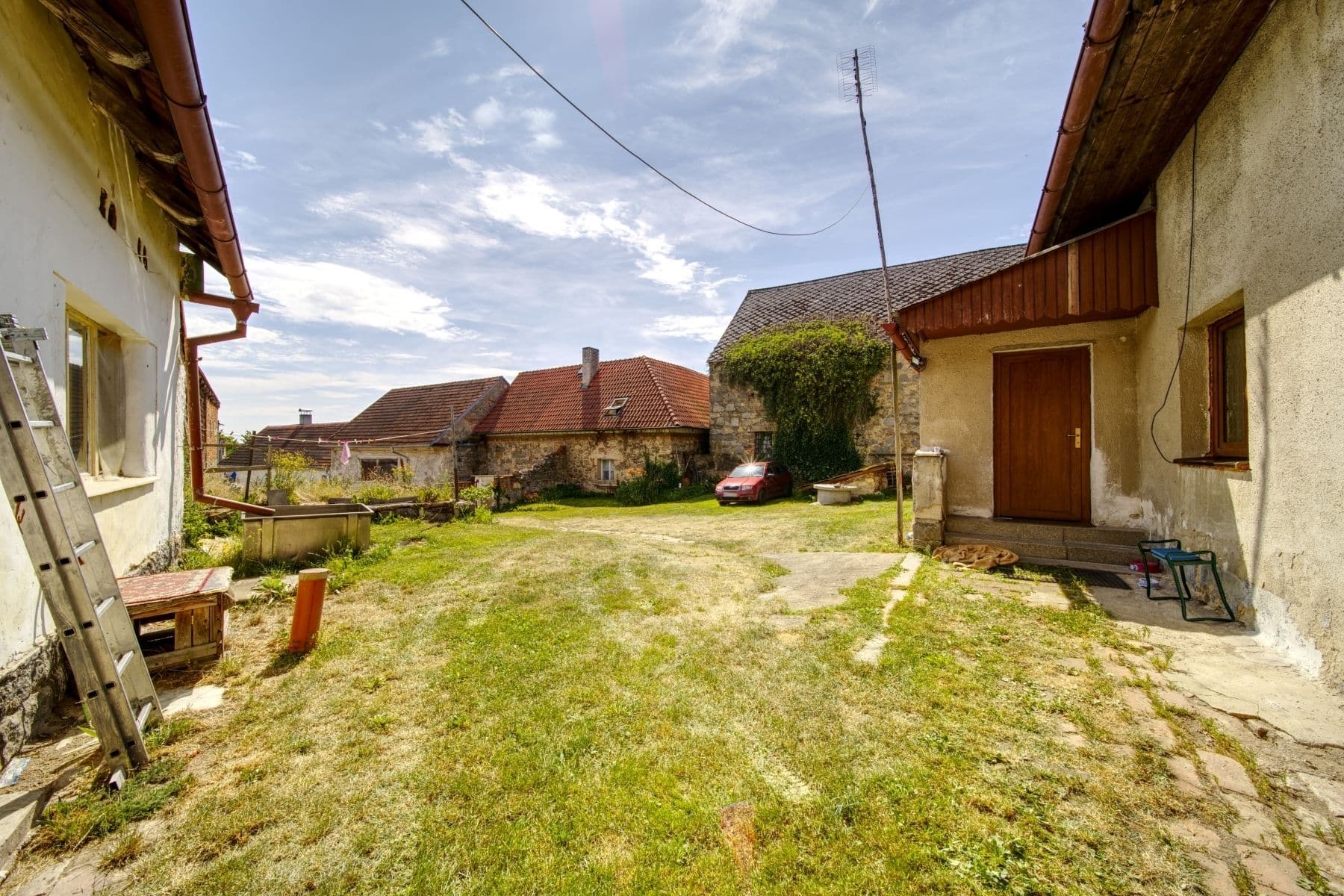 Predaj domu 2.032 m², pozemek 5.365 m², Nezdřev, Plzeňský kraj Predaj domu 2.032 m², pozemek 5.365 m², Nezdřev, Plzeňský kraj