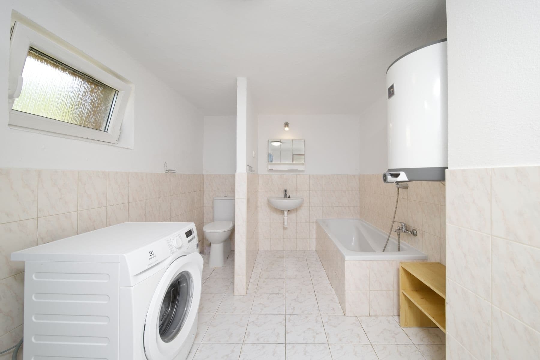 Predaj domu 2.032 m², pozemek 5.365 m², Nezdřev, Plzeňský kraj Predaj domu 2.032 m², pozemek 5.365 m², Nezdřev, Plzeňský kraj