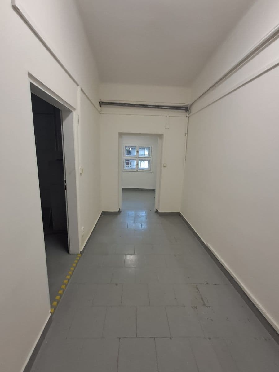 Prenájom nebytového priestoru 110 m², V Potočkách, Praha, Praha Prenájom nebytového priestoru 110 m², V Potočkách, Praha, Praha