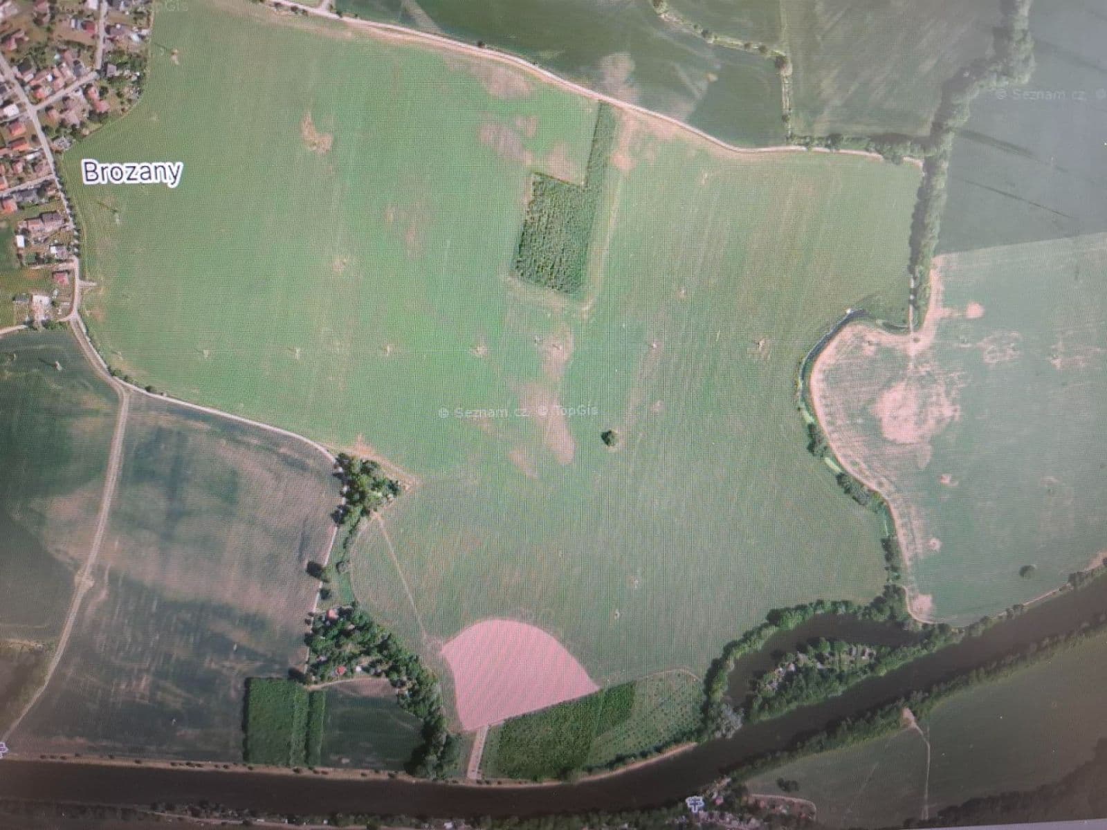 Predaj pozemku 16.294 m², Staré Hradiště, Pardubický kraj Predaj pozemku 16.294 m², Staré Hradiště, Pardubický kraj