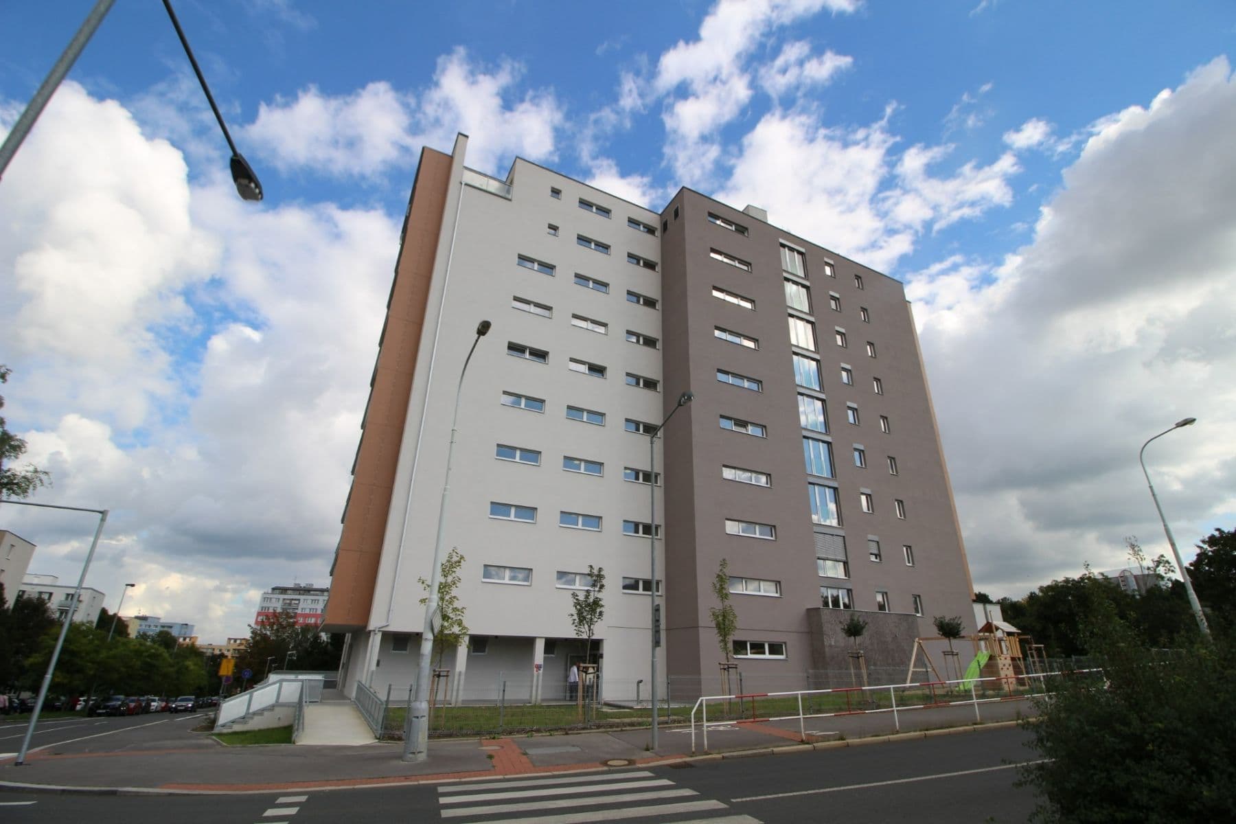 Prenájom bytu 1-izbový 43 m², Choceradská, Praha, Praha Prenájom bytu 1-izbový 43 m², Choceradská, Praha, Praha