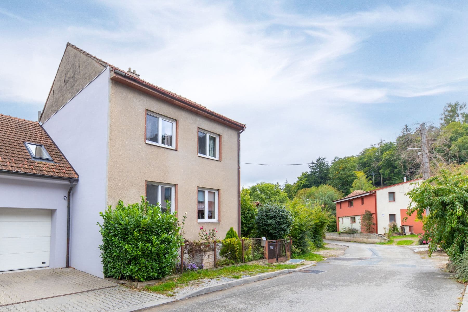 Predaj domu 325 m², pozemek 566 m², K Hluku, Lelekovice, Jihomoravský kraj Predaj domu 325 m², pozemek 566 m², K Hluku, Lelekovice, Jihomoravský kraj