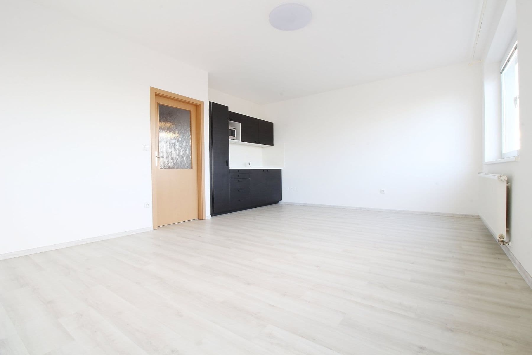 Prenájom bytu 1-izbový 35 m², Teplická, Praha, Praha Prenájom bytu 1-izbový 35 m², Teplická, Praha, Praha