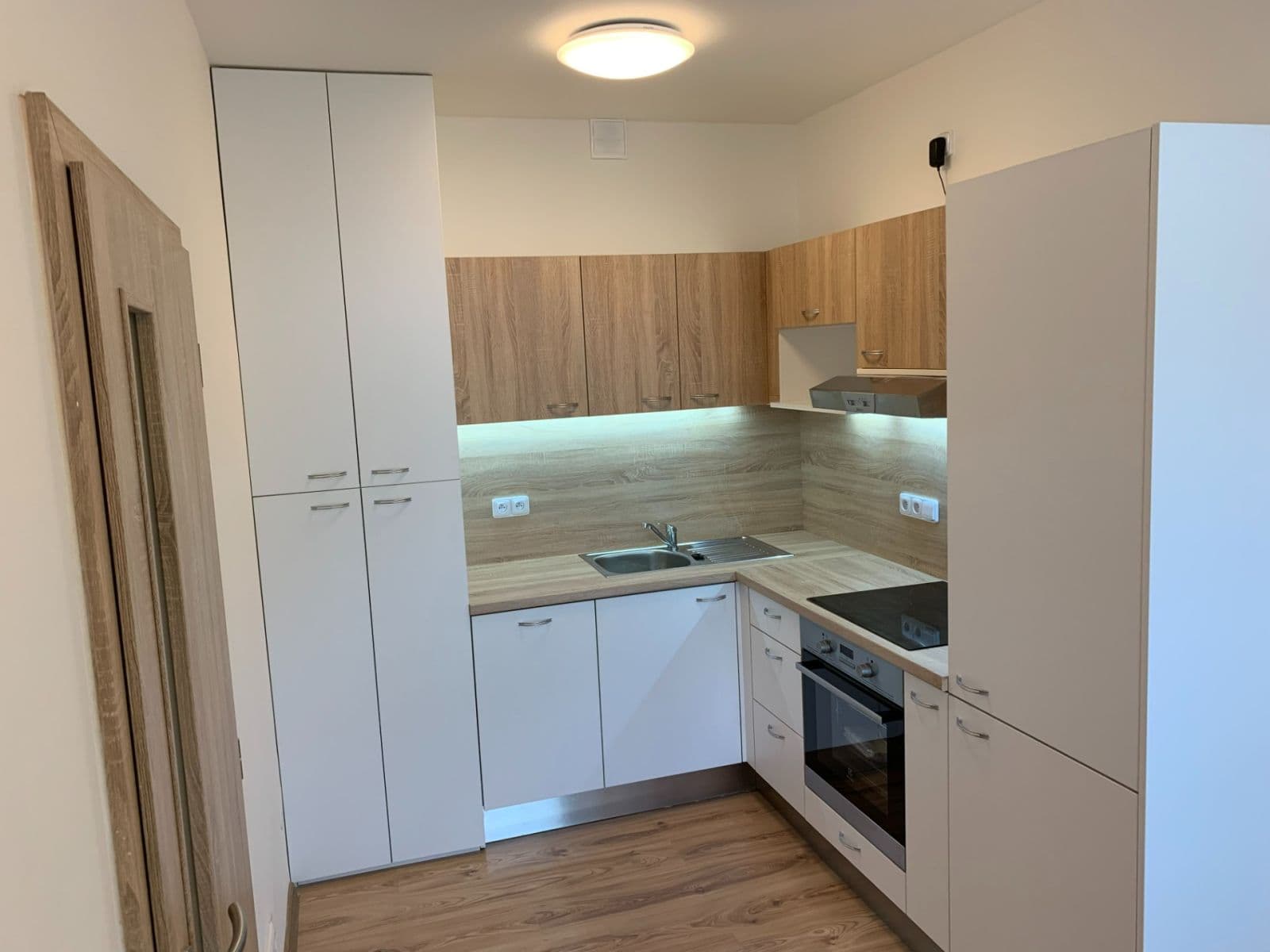 Predaj bytu 3-izbový 141 m², Cementářská, Praha, Praha Predaj bytu 3-izbový 141 m², Cementářská, Praha, Praha