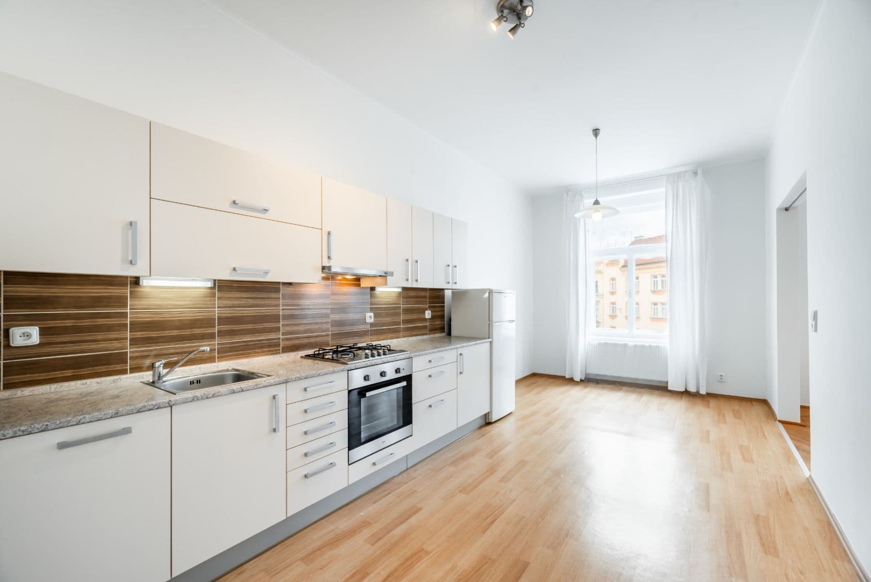 Predaj bytu 4-izbový 109 m², náměstí Bratří Synků, Praha, Praha Predaj bytu 4-izbový 109 m², náměstí Bratří Synků, Praha, Praha