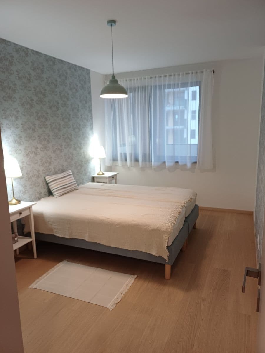 Prenájom bytu 2-izbový 53 m², Ružinov, Bratislavský kraj Prenájom bytu 2-izbový 53 m², Ružinov, Bratislavský kraj