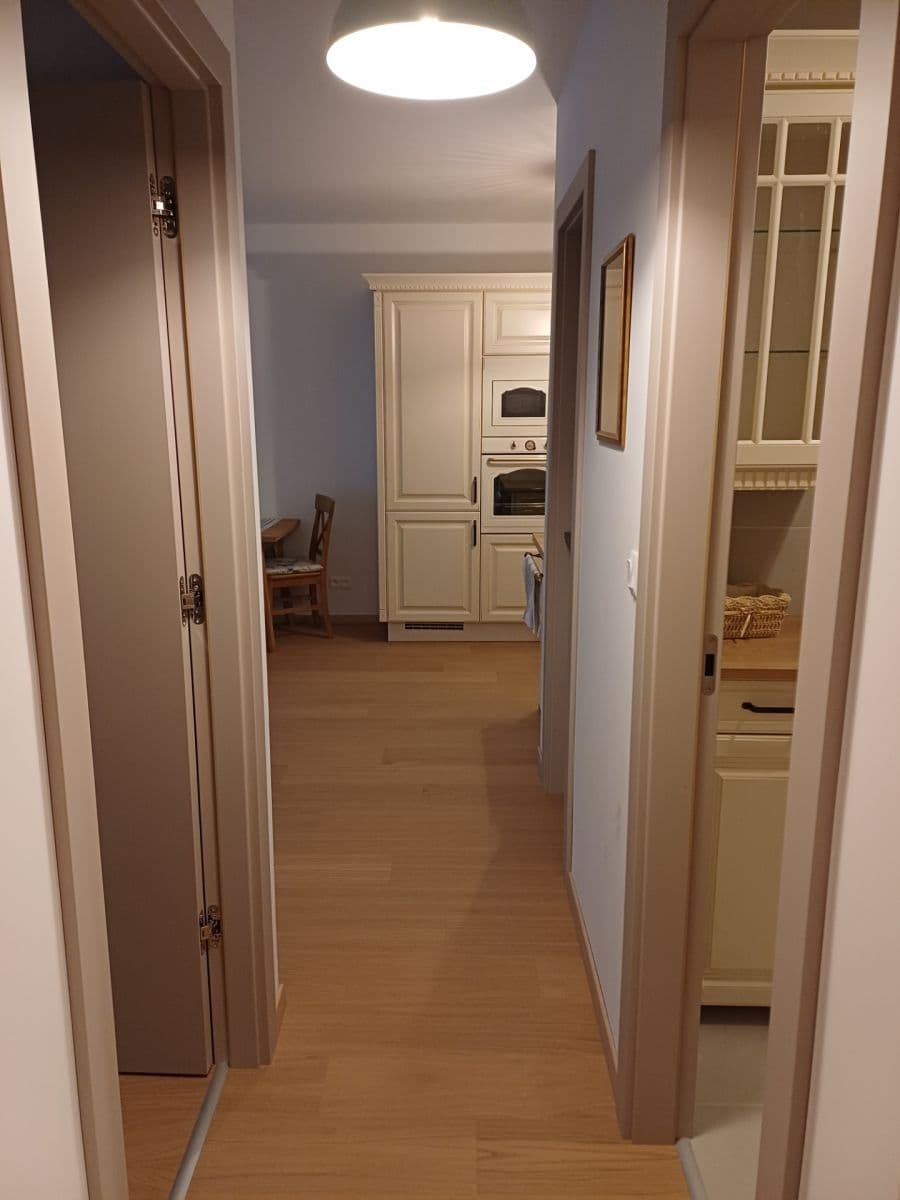 Prenájom bytu 2-izbový 53 m², Ružinov, Bratislavský kraj Prenájom bytu 2-izbový 53 m², Ružinov, Bratislavský kraj