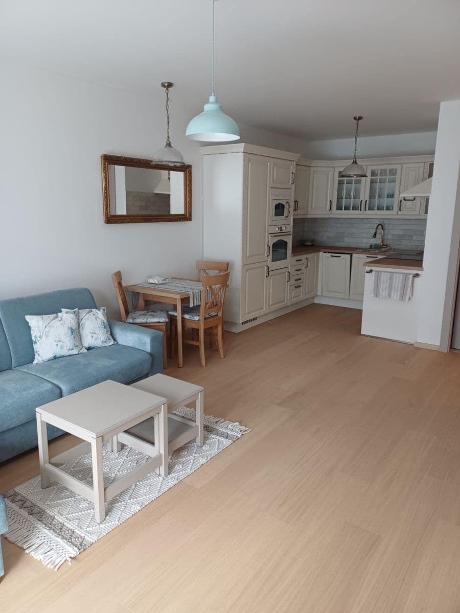 Prenájom bytu 2-izbový 53 m², Ružinov, Bratislavský kraj Prenájom bytu 2-izbový 53 m², Ružinov, Bratislavský kraj