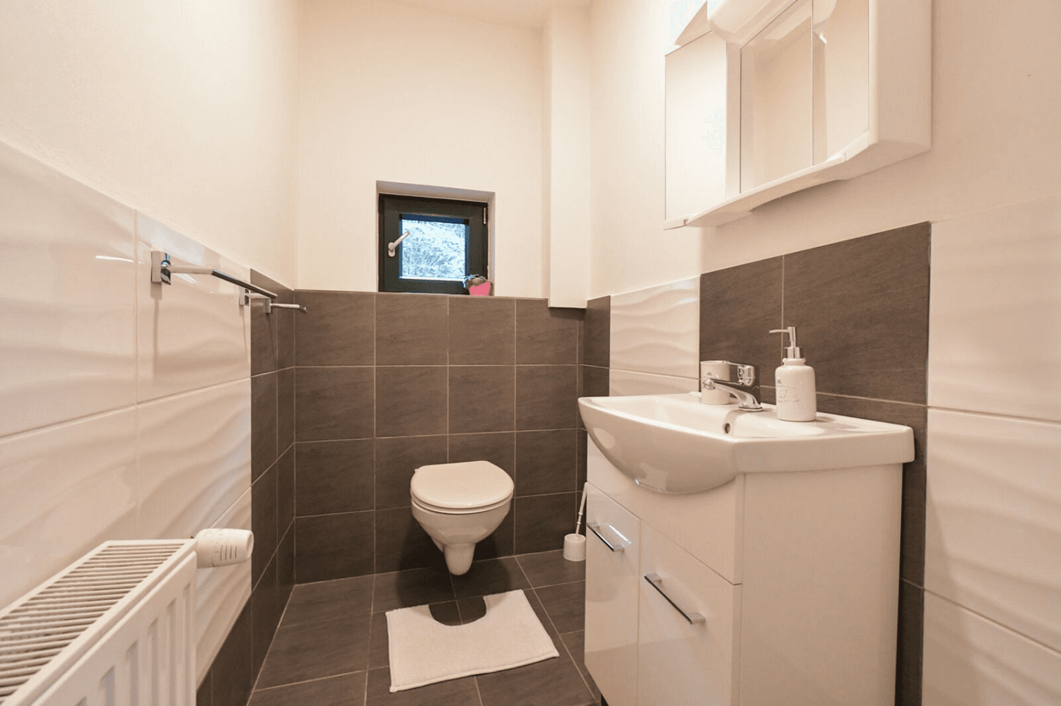 Prenájom domu 157 m², pozemek 431 m², Pod Vrkočem, Ústí nad Labem, Ústecký kraj Prenájom domu 157 m², pozemek 431 m², Pod Vrkočem, Ústí nad Labem, Ústecký kraj