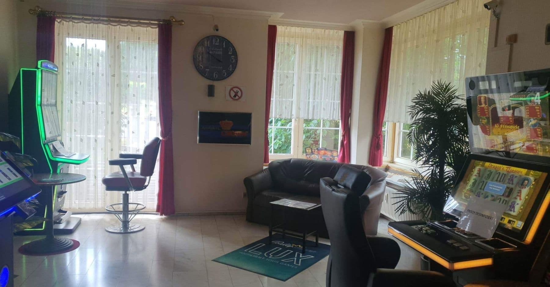 Predaj domu 240 m², pozemok 3.325 m², Riedstr.5, Munderkingen, Bádensko-Wurttembersko Predaj domu 240 m², pozemok 3.325 m², Riedstr.5, Munderkingen, Bádensko-Wurttembersko