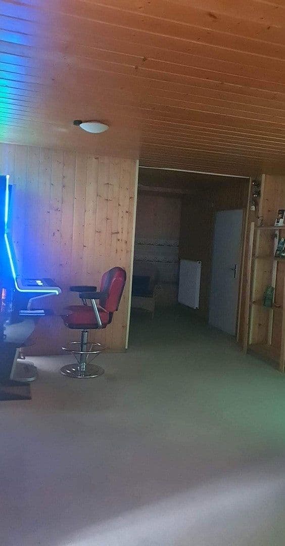 Predaj domu 240 m², pozemok 3.325 m², Riedstr.5, Munderkingen, Bádensko-Wurttembersko Predaj domu 240 m², pozemok 3.325 m², Riedstr.5, Munderkingen, Bádensko-Wurttembersko