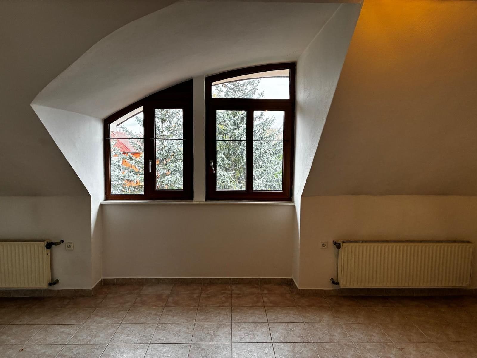 Predaj bytu 4-izbový 106 m², Táboritská, Třeboň, Jihočeský kraj Predaj bytu 4-izbový 106 m², Táboritská, Třeboň, Jihočeský kraj