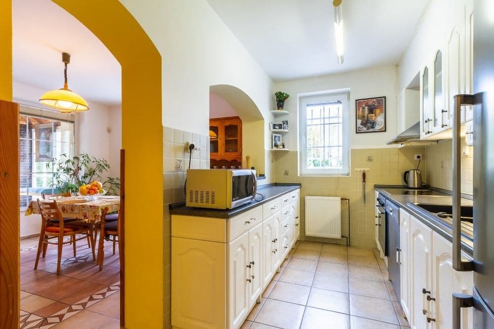 Predaj domu 284 m², pozemek 1.100 m², Dolany, Středočeský kraj Predaj domu 284 m², pozemek 1.100 m², Dolany, Středočeský kraj