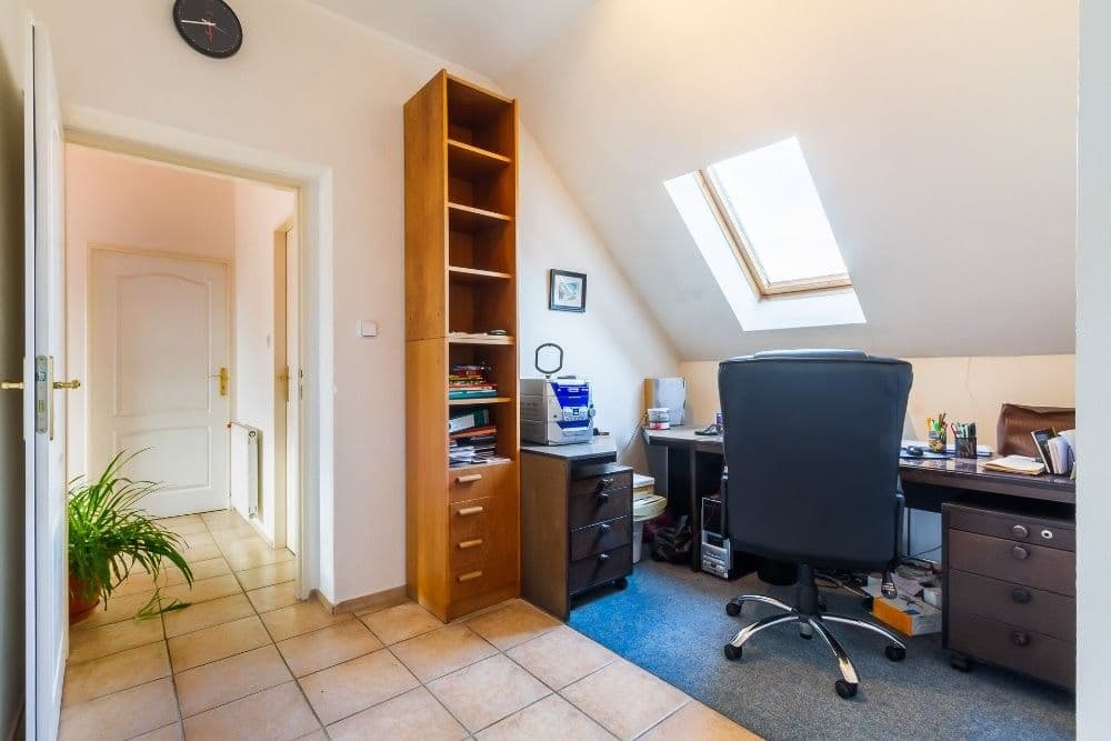 Predaj domu 284 m², pozemek 1.100 m², Dolany, Středočeský kraj Predaj domu 284 m², pozemek 1.100 m², Dolany, Středočeský kraj