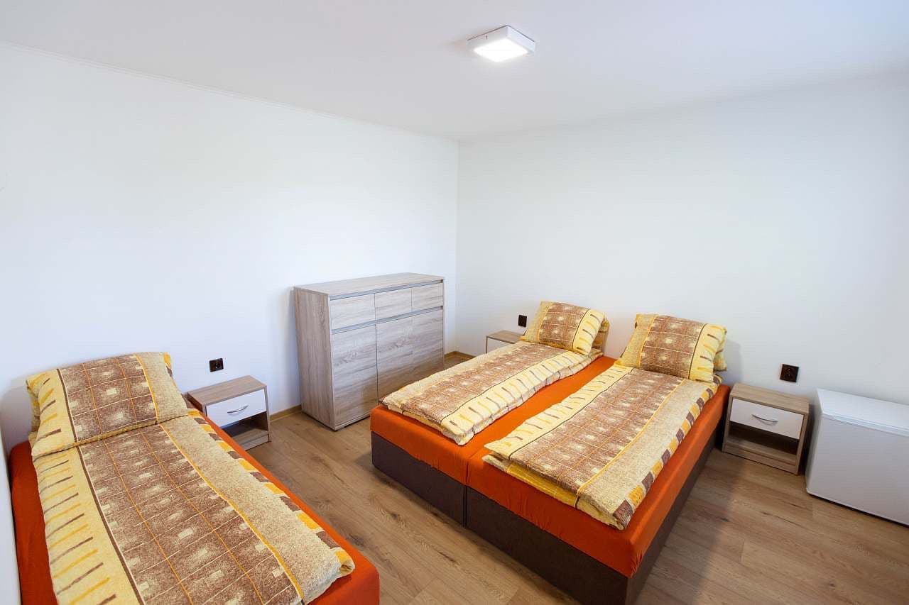 Predaj domu 166 m², pozemek 692 m², Pohraniční, Hrabětice, Jihomoravský kraj Predaj domu 166 m², pozemek 692 m², Pohraniční, Hrabětice, Jihomoravský kraj