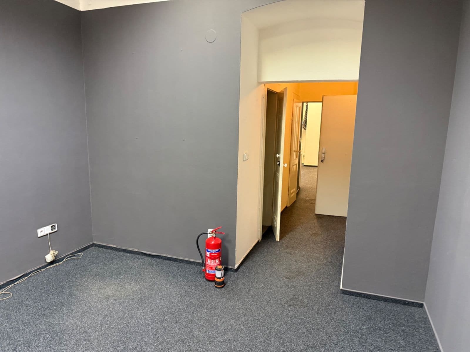 Prenájom nebytového priestoru 52 m², Čechova, Praha, Praha Prenájom nebytového priestoru 52 m², Čechova, Praha, Praha